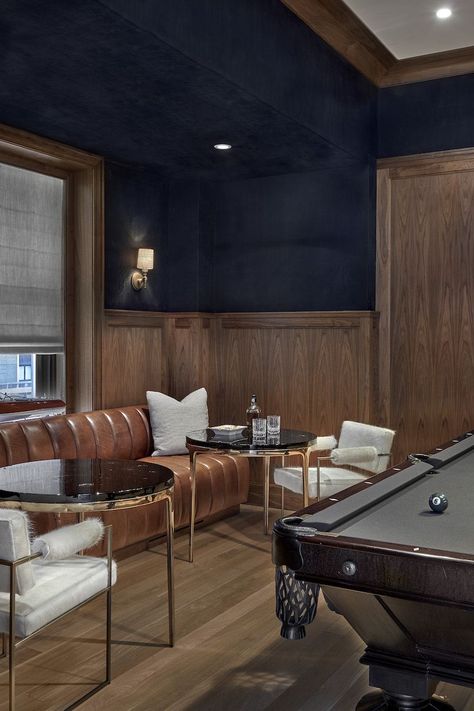 Billiards Room Interior Design, Upscale Game Room, Billiard Lounge, Billiard Room Ideas Interior Design, Mcm Basement, Suede Walls, Billards Room, Billiards Room Decor, Bar Countertop