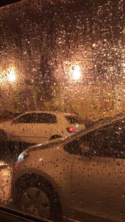 Rain Wallpapers, Artsy Pictures, Story Ideas Pictures, Snapchat Picture, Driving Photography, Photos Tumblr, Tumblr Photography, Creative Instagram Stories, Tumblr Wallpaper