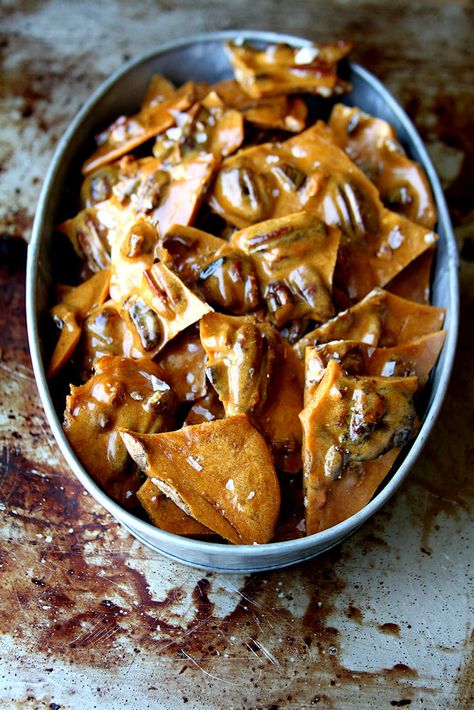 Bourbon Pecan Brittle, Bacon Bourbon Brittle, Bourbon Pecans Candied, Bourbon Bacon Brittle, Pecan Brittle Recipe Best, Bourbon Candy Recipes, Bourbon Nuts, Bourbon Brittle, Pecan Brittle Recipe