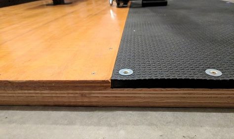 Diy Weightlifting Platform, Home Garage Gym, Deadlift Platform, Weightlifting Platform, Conditioning Exercises, Diy Gym Equipment, Home Gym Garage, Lifting Platform, New Garage