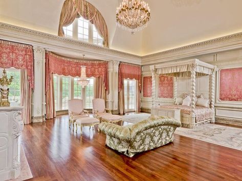 Parisian Style Dallas Mansion Up For Auction - Business Insider Princess Canopy Bed, Mansion Bedroom, Luxurious Mansion, Big Bedrooms, Dekorasi Kamar Tidur, Mansions Luxury, Home Cinema, Dream Rooms, Beautiful Bedrooms