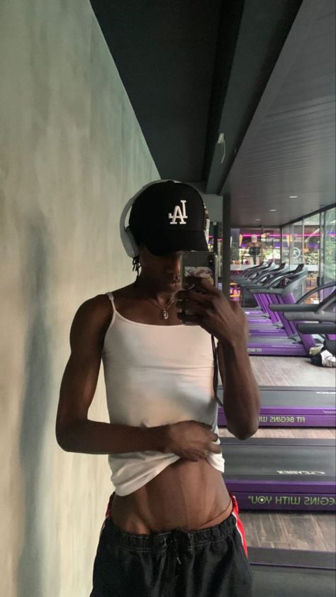 Crop Tops Black, Mens Crop Top, Dark Skin Men, Body Inspiration, Tops Black, Black Boys, Black Crop Tops, Instagram Aesthetic, Cute Black