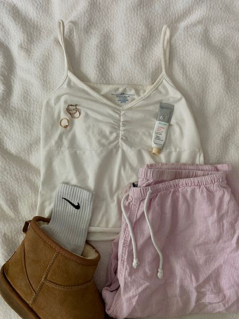 top and pants from brandy melville  shoes from uggs and socks from nike!  #fashion #aritzia #outift #fitinspo #outfitinspo #summer #summerfits #summerstyle #springoutfits #brandyusa #brandymelvilleoutfits #pinkoutfit Brandy Melville Linen Pants Outfit, Uggs And Socks, Cute Summer Pjs, Different Aesthetics Outfits, Brandy Melville Haul, Cute Aesthetic Outfits, Brandy Outfit, Cozy Summer Outfits, Fame Clothes