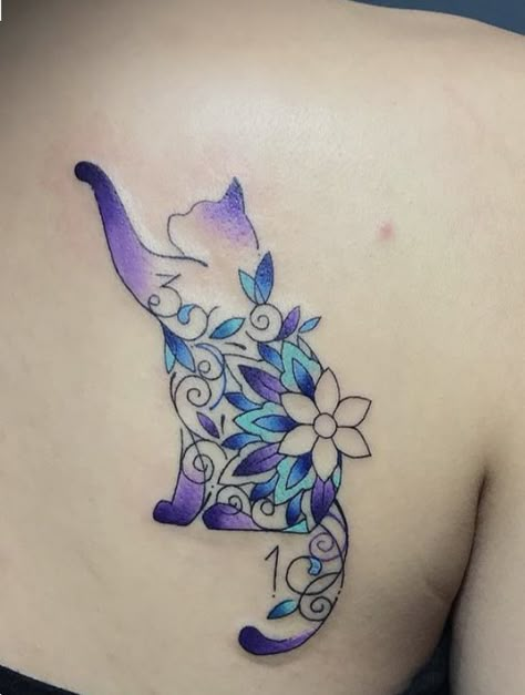 Watercolour Cat Tattoo, Cat Flower Tattoo, Floral Cat Tattoo, Watercolor Tattoo Ideas, Floral Mandala Tattoo, Crazy Tattoos, Armband Tattoos, Watercolor Tattoos, Intricate Tattoo