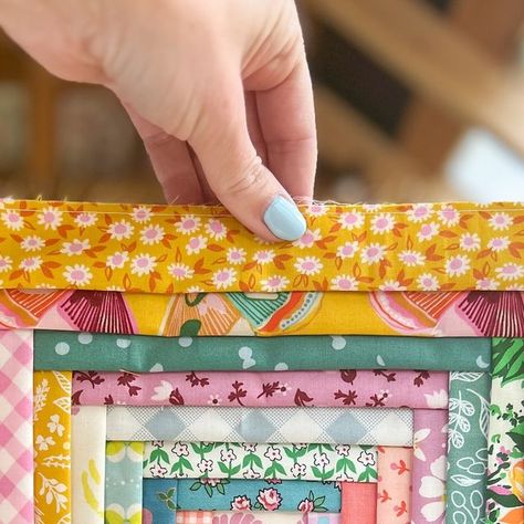 Amanda | Prairie Quilt Co. on Instagram: "I’ve never made a log cabin block quite like this….and I’m in love with it!💖💖💖

Introducing the #cabincouturequiltblock by @thelogcabinquilter - one of the 12 blocks you’ll get when you purchase the #machinesamplerminis pattern package!

I love this new-to-me folded technique, and a video tutorial is included with this, and all of the patterns in the bundle!

You can get all 12 patterns for just $12 now through June 20th only! Link in my profile and stories ✨

I can’t wait to share the fun way I used this block- stay tuned!! 

#thelogcabinquilterpattern #logcabinquilt #quiltblock #scrappymakesmehappy #sewyourstash #quiltersgonnaquilt #quiltersofinstagram #quiltspiration #quiltingfun #quiltinglove #quilting" Folded Log Cabin Block Tutorial, Log Cabin Quilt, Thing 1 Thing 2, Log Cabin, Quilt Blocks, Cabin, Pattern, Instagram