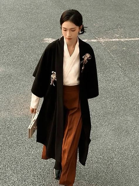 Casual Hanfu, Female Hanfu, Chinese Attire, Chinese New Year Outfit, Modern Qipao, Modern Kimono, Chinese Style Dress, Modern Hanfu, Fashion Elements