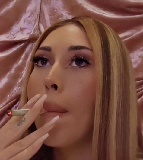 Kali Uchis Pfp, Libra Szn, Mother Kali, The Most Beautiful Woman, Kali Uchis, Baddie Hairstyles, Hair Inspo Color, Light Hair, Beautiful Woman