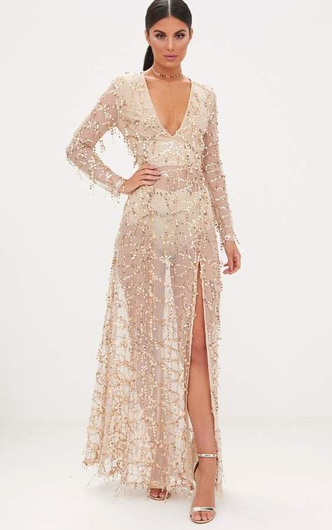 Valentina Gold Sequin Long Sleeve Maxi Dress - Gold Premium Sequin Long Sleeve Maxi DressGet your shine on with this Premium maxi dress featuring an all round mesh design plunge neckline long sleeves detatchable knickers and completed with a flawless sequin finish This is a show stopper this party season #promdresses Cutout Gown, Silver Gown, Dazzling Dress, Sequin Evening Gowns, Gaun Fashion, Mac Duggal Dresses, Prom Designs, Long Sleeve Gown, Designer Prom Dresses