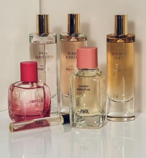 Hibiscus Perfume, Zara Fragrance, Smoothie Recipies, Bath N Body Works, Perfume Display, Fragrances Perfume Woman, Perfume Body Spray, Bath And Body Works Perfume, Perfume Scents