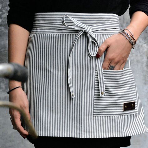 Tailor Studio, Cafe Apron, Restaurant Aprons, Restaurant Uniforms, Diy Apron, Striped Apron, Baking Kitchen, Waist Apron, Cute Aprons