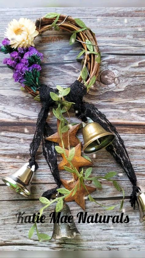 Statice Flowers, Yule Ideas, Dried Statice, Whimsy Cottage, Witch Balls, Magical Objects, Witch Bells, Attract Positive Energy, Clear Energy