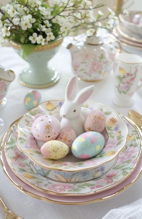 Pastel Easter Aesthetic, Easter Decorations Aesthetic, Easter Tablescapes Diy, Easter Dinner Table Decorations, Themed Tablescapes, Easter Hosting, Tea Party Table Settings, Easter Aesthetic, Easter Dinner Table