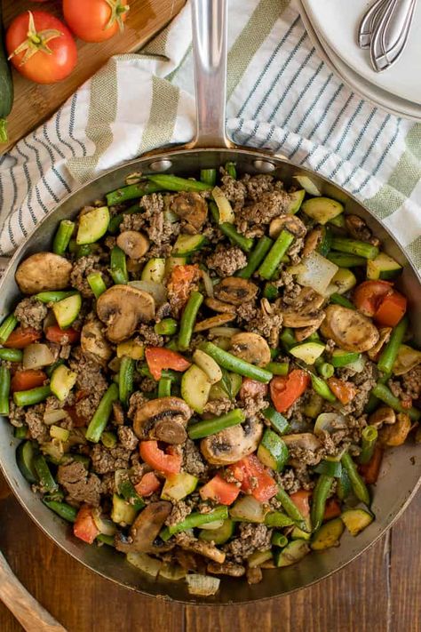 Ground Beef Green Beans Sweet Potato, Meat And Veggie Skillet, Ground Meat And Veggies, Hamburger Meat And Veggies Recipes, Vegetable Skillet Meals, Ground Beef Veggie Bowl, Ground Beef And Frozen Vegetables, Beef With Vegetables Recipes, Ground Beef And Veggie Meals