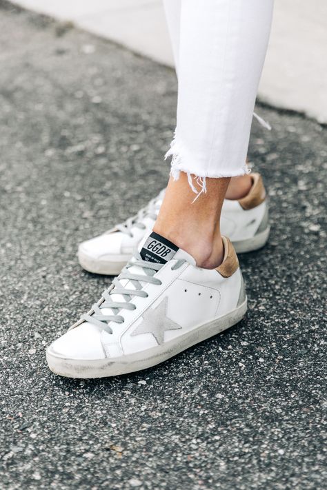 Golden Goose Sneakers Outfit, Alyson Haley, Most Comfortable Sneakers, Goose Clothes, Living In London, Shoes World, Golden Goose Sneakers, Shoe Inspo, Golden Goose Shoes