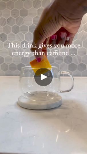 387K views · 1.9K reactions | This drink gives you more energy than caffeine ✨ 

If you need an energy & immunity boost, keep reading…

🧡 1/3 freshly pressed ginger root juice
🧡1/3 freshly pressed turmeric juice
🧡1/3 freshly pressed orange juice
🧡 dash of black pepper

#reels #healthy #energy #energyboost #health #healthyfood #healthylifestyle #viral #viralreels #immunity #immunityboost | Health Wisdom | Health Wisdom · Original audio Turmeric Juice, Immunity Boost, Juicing Benefits, Homemade Drinks, Fruit Tea, Healthy Energy, Ginger Root, Energy Bars, More Energy