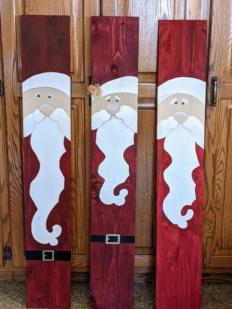 Pallet Gnomes, Pallet Santa, Budget Friendly Christmas Gifts, Christmas Party Crafts, Halloween Wood Crafts, Christmas Craft Fair, Pallet Christmas, Prim Christmas, Christmas Arts And Crafts