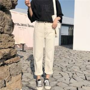 e6d8545daa42d5ced125a4bf747b3688desc36249431ri Moda Ulzzang, Casual Hijab Outfit, Hijabi Outfits Casual, Loose Trousers, Womens Capris, Ulzzang Fashion, 가을 패션, Korean Outfits, White Pants