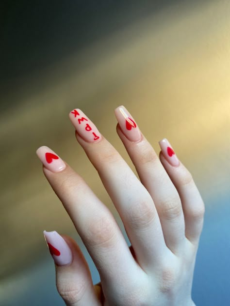 TPWK pink and red heart acrylic nails Harry Styles Gel Nails, Harry Styles Concert Nail Ideas, Harry Style Nail Ideas, Harry Styles Inspired Nails Acrylic, Nail Inspo Harry Styles, Harry Styles Nail Designs, Harry Styles Nails Inspired Love On Tour, Hslot Nails Ideas, Harry Styles Nail Ideas