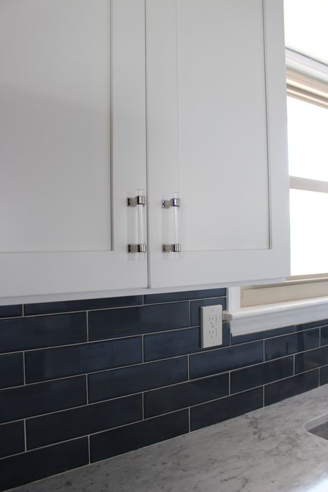 Navy Subway Tile Kitchen, White Kitchen Navy Backsplash, Navy Blue Backsplash Kitchen Tile, Navy Blue Kitchen Tiles, Navy Blue Kitchen Backsplash, Navy Kitchen Backsplash, Navy Blue Backsplash Kitchen, Navy Backsplash Kitchen, Navy Tile Backsplash