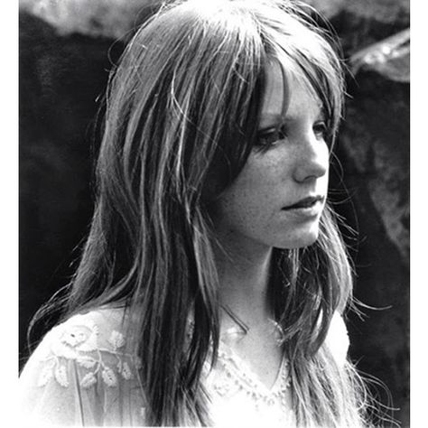 0 Jim Morrison And Pamela Courson, Jim Morrison And Pamela, Cave Photoshoot, Pam Morrison, Pamela Courson, Summer Lyrics, Jim Pam, Jean Shrimpton, Anna Karina