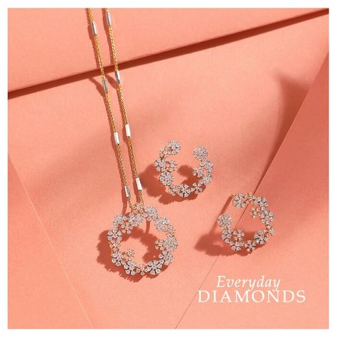 Real Diamond Pendant Set, Pendent Designs, Real Diamond Pendant, Manubhai Jewellers, Rose Gold Jewelry Set, Diamond Pendant Set, Diamond Jewelry Set, Diamond Pendants Designs, Antique Gold Jewelry Indian