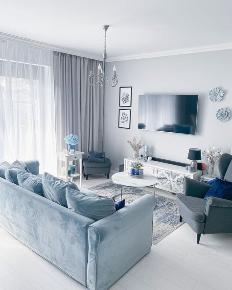 33+ Blue Sofa Living Room Ideas That Make an Impact in 2023 Sofa Living Room Ideas, Blue Sofa Living, Blue Sofas Living Room, Blue And White Living Room, Styl Hampton, Apartment Dining Room, Blue Living Room Decor, Living Room Sofa Design, Living Room Design Decor