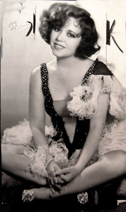 Ann Pennington Ann Pennington, Billie Burke, Vintage Actresses, Ziegfeld Girls, Ziegfeld Follies, Extraordinary Women, Roaring Twenties, Vintage Models, Vintage Glamour