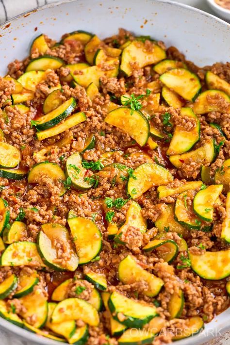 Mexican Zucchini And Ground Beef Skillet, Mexican Zucchini And Beef, Mexican Zucchini Skillet, Zucchini Hamburger Recipes, Beef Zucchini Recipes, Ground Beef Zucchini Recipes, Beef And Zucchini Recipes, Ground Beef And Zucchini, Ground Beef Zucchini