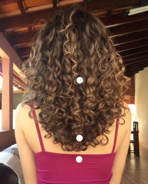 Haircuts For Wavy Curly Hair Medium, 2b Haircut Medium Layers, Curly Haircuts Mid Length, Curly Haircut Side Part, U Shape Curly Hair, 2c Hair With Layers, U Shape Haircut Curly Hair, Medium Length Haircut Curly Hair Layers, Curly Hair V Shape