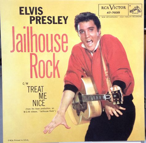 Jail House Rock original 45 sleeve playing a Gibson J200 all natural finish the Kings preferred guitar actually had his own model  from Gibson custom shop as a gift to him with him name in pearl inlay in the neck fret board Best Party Songs, Disco 80, Elvis Presley Albums, Elvis Presley Movies, Elvis Presley Images, Party Songs, Jailhouse Rock, Heartbreak Hotel, Elvis Movies