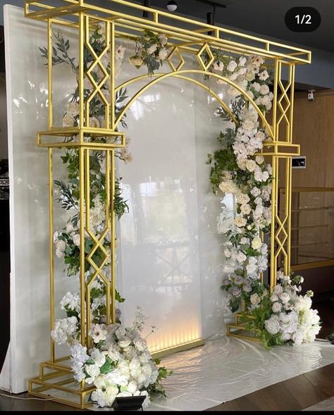 Wedding Decoration Idea, Stage Decoration Photos, Ideas Wedding Decoration, Decoration Ideas Wedding, Wedding Decorations Ideas, Iron Furniture Design, Simple Stage Decorations, Home Backyard, Metal Wedding Arch