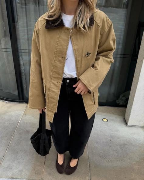 Georgia Luisa Allegra Meramo | Had to try the barn jacket didn’t I! Bloody love this one, wasn’t sure on the mustard tone before but here we are. Will link on my stories!... | Instagram Styling Utility Jacket, Barn Jacket Outfit Women, Barn Jackets For Women, Oversized Corduroy Jacket Outfit, Chore Jacket Outfit Women, Barn Jacket Outfits 2024, Tan Jacket Outfit Women, Barn Coat Outfit Women, Canvas Jacket Outfit