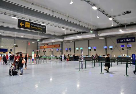 Terminal 2 Lisbon Airport – A Tourist Guide for 2023 Transport Terminal, Lisbon Airport, Airport Map, Airport Terminal, Airports Terminal, Tourist Guide, Visit Europe, Lisbon, Portugal