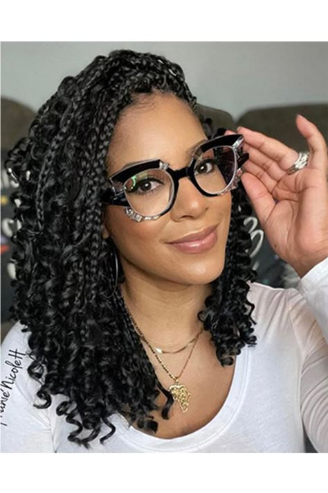 Light Weight Braids For Black Hair, Braids 2022 For Black Women, Asymmetrical Braided Hairstyles, Braids For Wedding Hair Black Women, Short Crotchet Hairstyles, Curly Hair Braid Styles, Rasta Braids Hairstyles, Short Braids For Black Women, Short Goddess Box Braids