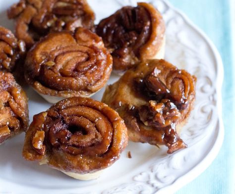 Texas Recipes, Breakfast Yummy, Pecan Rolls, Little Debbie, Crunchy Pecans, Sticky Buns, Candied Pecans, Sweet Roll, How Sweet Eats