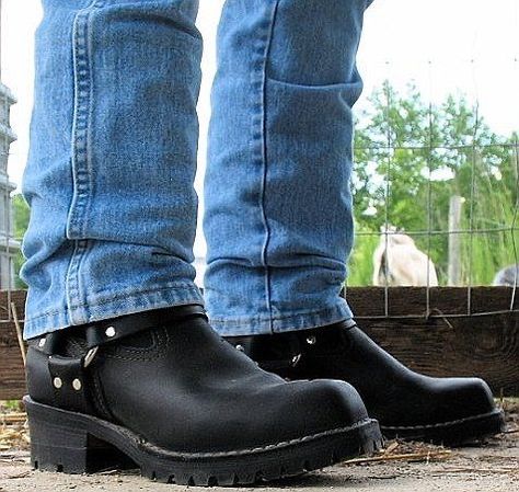 Mens Biker Boots, Boots And Jeans, Boots Outfit Men, Engineer Boots, Indian Men Fashion, Mens Boots Casual, Biker Outfit, Hot Boots, Mens Boots Fashion