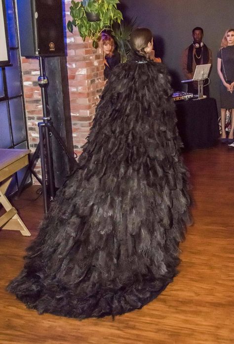 Black Ostrich Plume Feather Cape Couture | Etsy Cape Couture, Peacock Feather Dress, Black Feather Dress, Circus Outfits, Feather Cape, Ballerina Skirt, Clothes Art, Extremely Long Hair, Womens Costumes