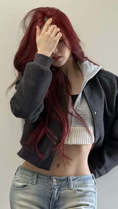 Korean Picture, Wifey Material, Celebrity Singers, Yuna Itzy, Red Icons:), New Instagram, Cutie Patootie, Body Goals, Role Models