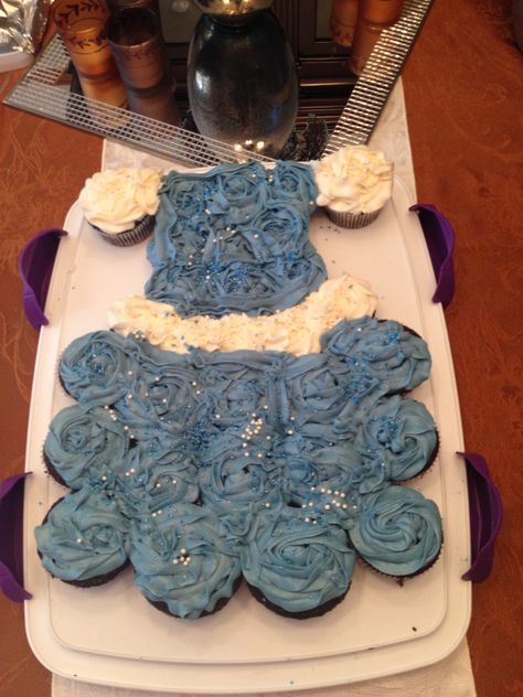 Cinderella cupcake dress Cupcake Dress Cake, Dress Cakes, Frozen Cupcake, Cinderella Cupcakes, Frozen Dress, Cupcake Dress, Dress Cake, Elsa Frozen, 4th Birthday