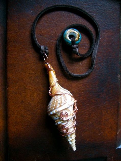 Pendulum Storage, Dowsing Pendulum, Pagan Crafts, Pendulum Board, Pendulum Dowsing, Witch Diy, Witchy Crafts, Water Signs, Sea Witch