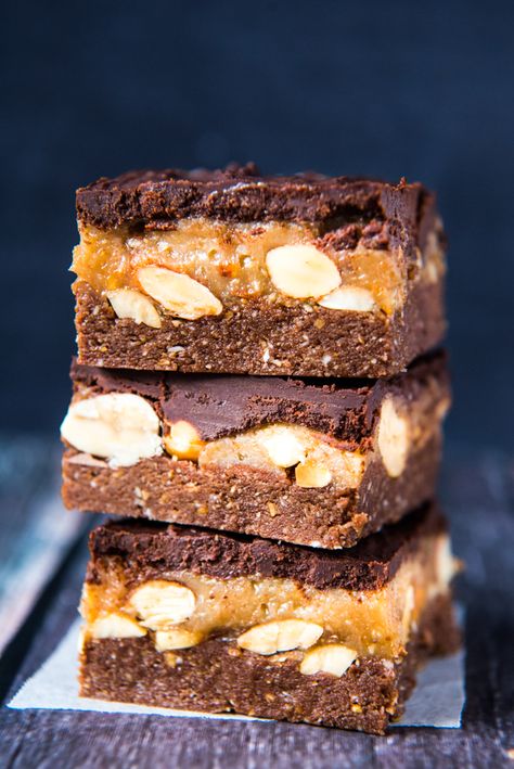 Dairy Free Slice, Raw Vegan Slice Recipes, Healthy Caramel Slice, Oaty Caramel Slice, Coconut Rough Slice, Raw Vegan Caramel Slice, Raw Caramel Slice, Food Photography Cake, Winter Lunch