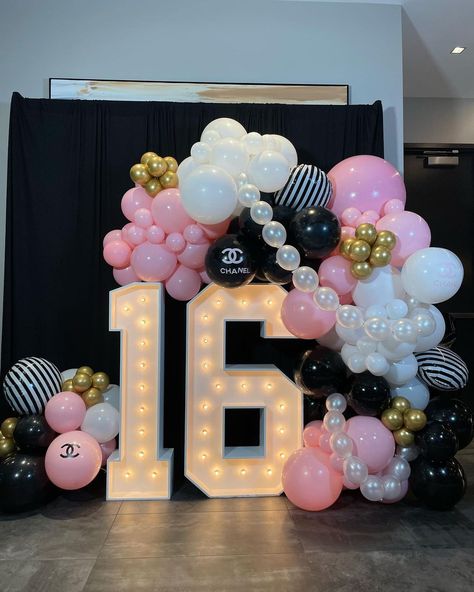 Chanel Sweet 16, Chanel Balloons, Chanel Party Backdrop, Chanel Birthday Party Backdrop, Coco Chanel Birthday Party Sweet 16, Balloon Logo, Chanel Party, 16 Balloons, 40 & Fabulous