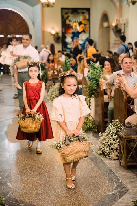 Pinoy Wedding Ideas, Philippine Wedding Ideas, Filipino Wedding Aesthetic, Filipina Wedding, Wedding Philippines, Filipino Wedding Decor, Pinoy Wedding, Traditional Filipino Wedding, Modern Filipiniana Wedding