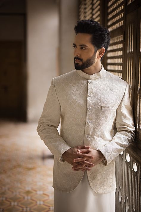 Best Wedding Suits For Men, Blazer Design, Best Wedding Suits, Danish Taimoor, Groom Pose, Prince Coat, African Shirts For Men, Mens Blazer, Coat White