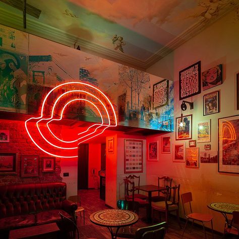 Modern Dive Bar, Neon Sign Interior Design, Retro Dive Bar, Retro Bar Design, Milan Bar, Berlin Bar, Retro Pub, Pub Interior Design, Techno Style