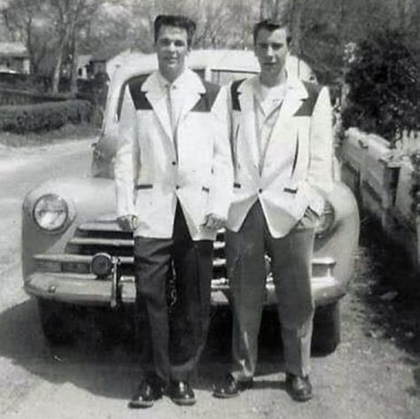 1960s History, Hepcat Style, Rockabilly Boys, Car Pose, Rockabilly Men, Teen World, Conway Twitty, Car Poses, Pompadour Hairstyle