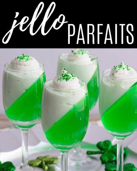 Jello With Cool Whip, Jello Parfait, Festive Dessert Recipes, Mint Chocolate Cheesecake, Jello Mold Recipes, Green Jello, Jello Dessert Recipes, Green Desserts, Parfait Desserts