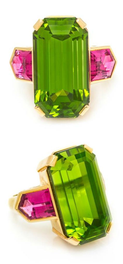 A fabulous gemstone cocktail ring with a 43.41 carat peridot and 5.06 carats of pink tourmaline. Thigh Bands, Ancient Jewels, Precious Stones Rings, David Webb, Green Rings, Peridot Green, Fine Ring, Jewelry Auction, Peridot Ring