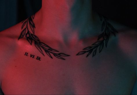 Laurel Tattoo Men Neck, Simple Mythology Tattoo, Greek Leaves Tattoo Neck, Men’s Collar Bone Tattoo, Laurel Wreath Tattoo Men, Laurel Tattoo Men, Colar Bone Tattoo Men, Leaf Neck Tattoo, Laurel Tattoo Design