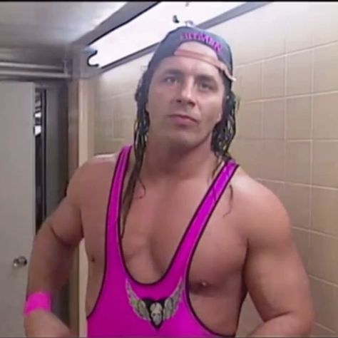 Bret Hart 90s, Hitman Hart, Bret Hart, Sailor Guardians, Wwe Legends, Wrestling Superstars, Wwe Wrestlers, Professional Wrestling, Pro Wrestling